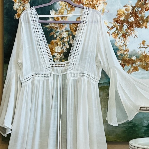 New Boho Beach Coverup Tie Waist Lace Trim Maxi Length Bell Sleeve Open Back - Picture 8 of 9